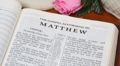 Bible-matthew-reading